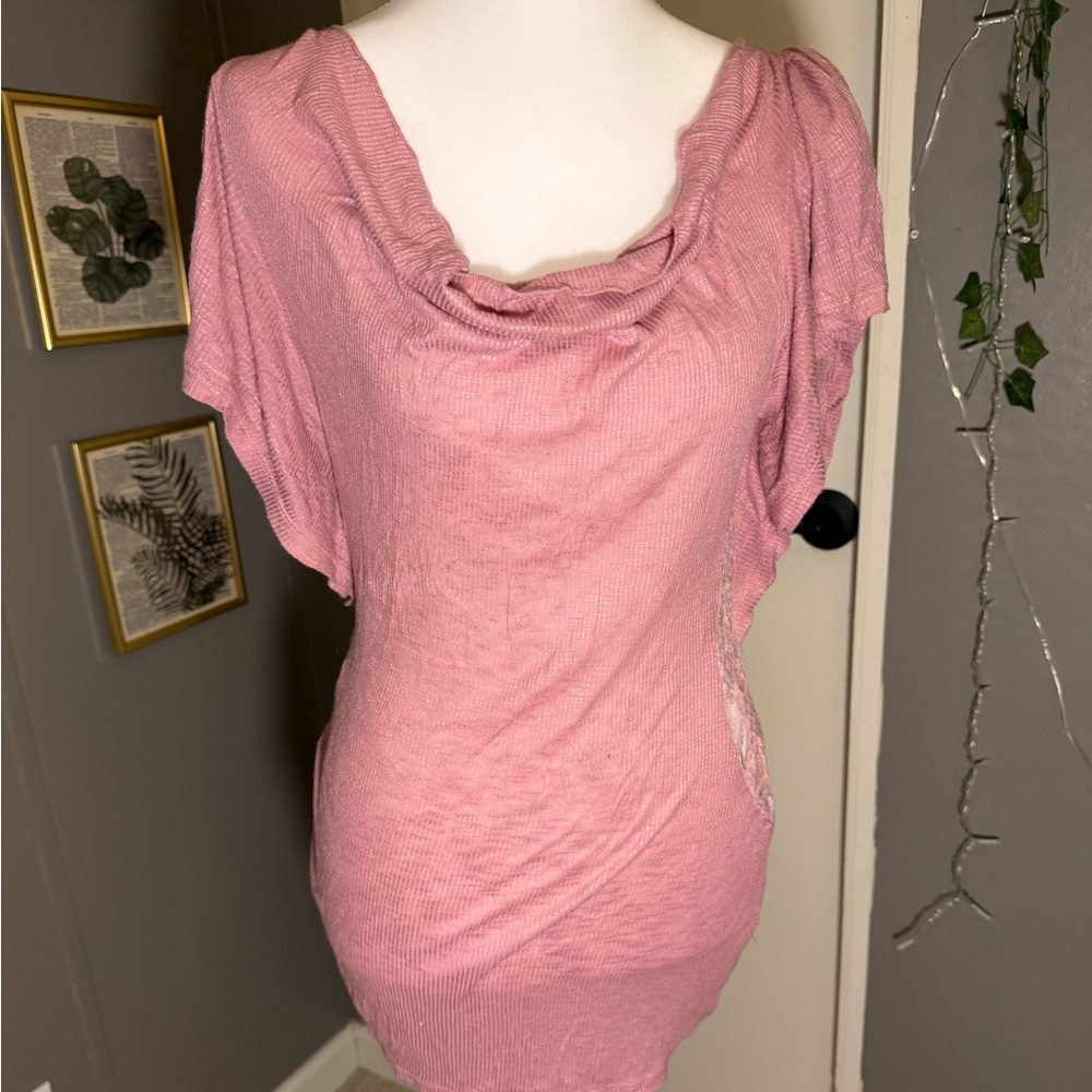 Daytrip Mauve Lace Detail Top